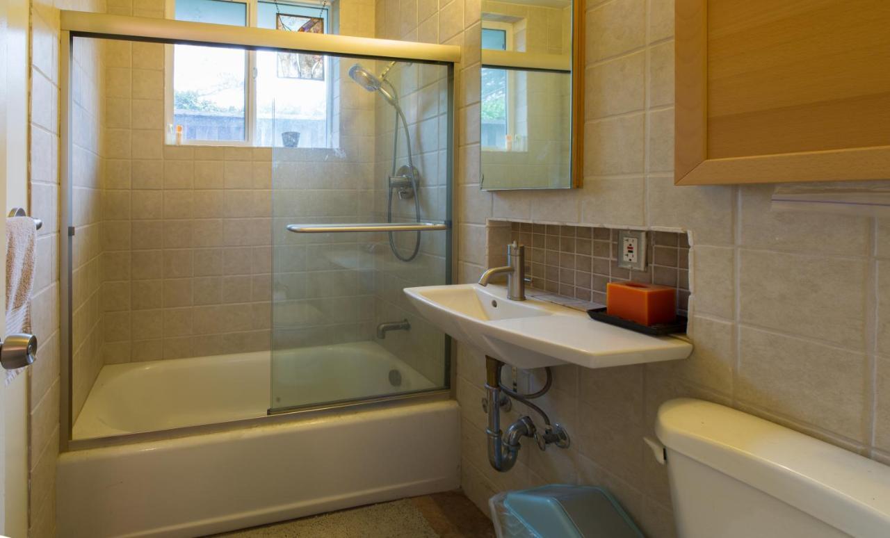 Private Room With Shared Bath Mountain View Exteriör bild